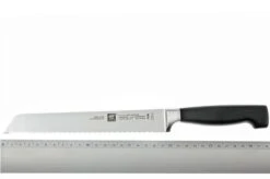 Zwilling J.A. Henckels Four Star Bread Knife 8" 9 Zwilling J.A. Henckels Four Star Bread Knife 8" -Knife Haven Sales ZW31076 200 04 zwilling 4star 31076 200 broodmes d4